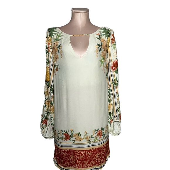 Farm Rio dress with cut outs. EUC. Ivory with floral print. Cold shoulder S - Picture 13 of 13